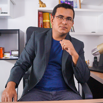 Moisés Santos Copywriter